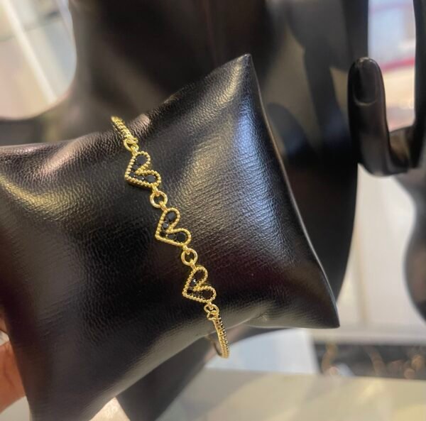 Draw bracelet