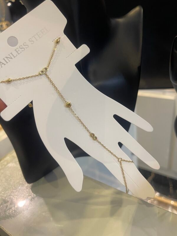 Finger ring bracelet