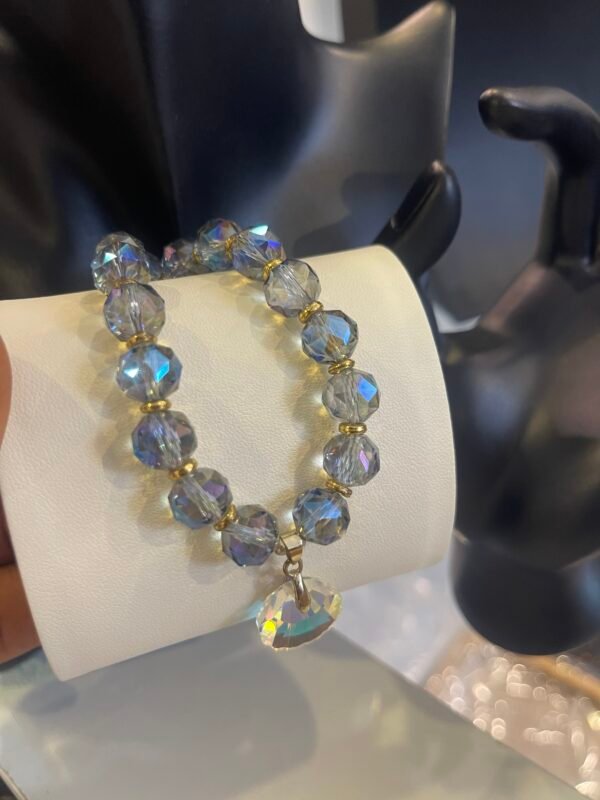 Beaded draw bracelet
