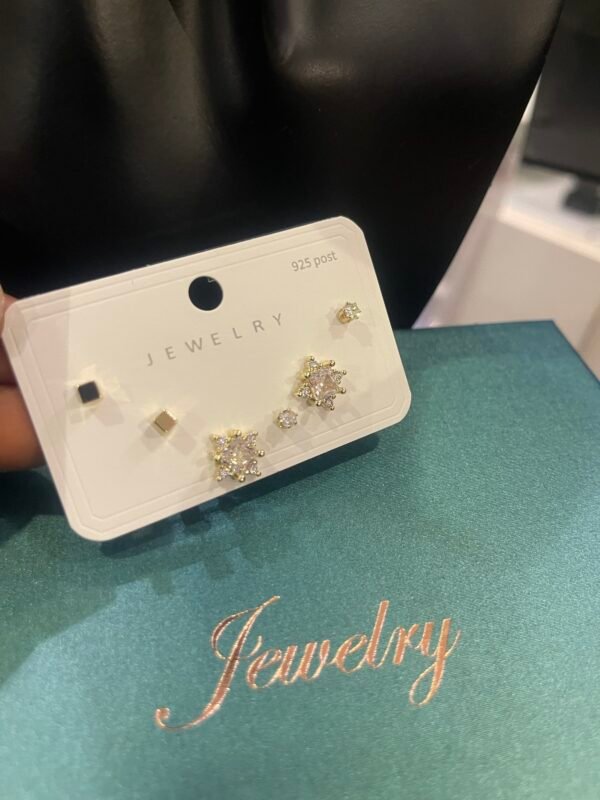 Hazel stud earrings