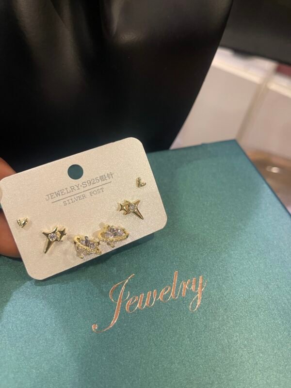 Hazel stud earrings