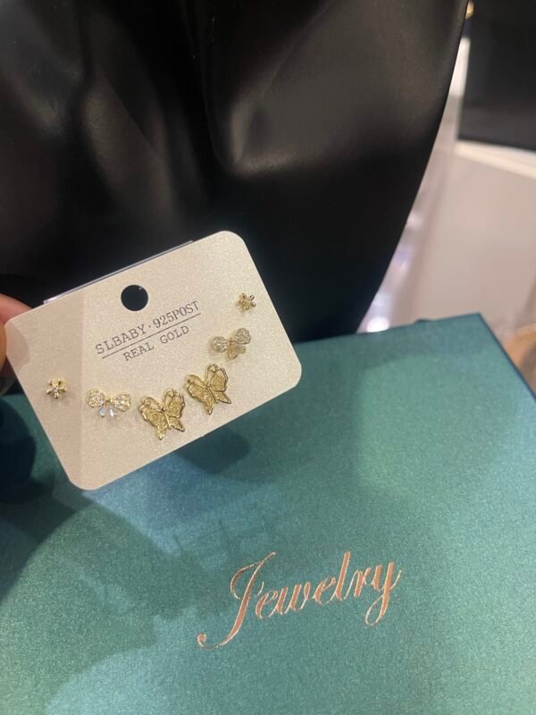 Hazel stud earrings