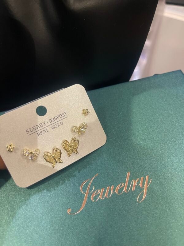 Hazel stud earrings