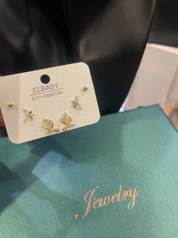Hazel stud earrings