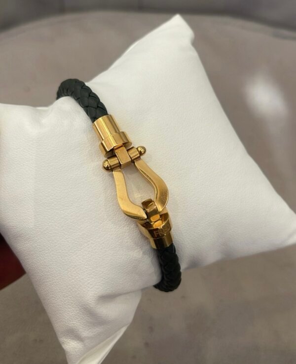 Leather bracelet