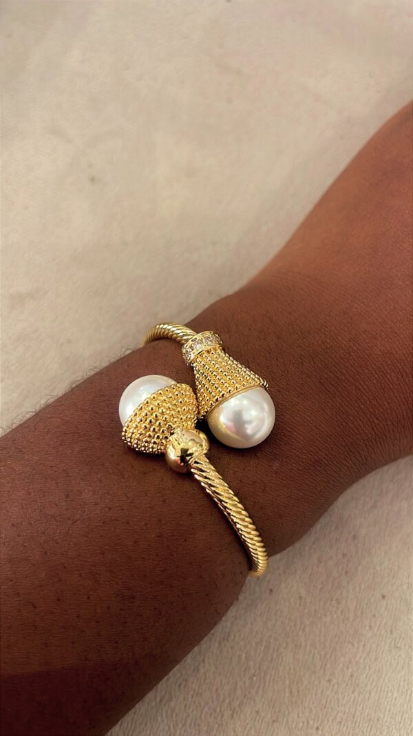 She bangles