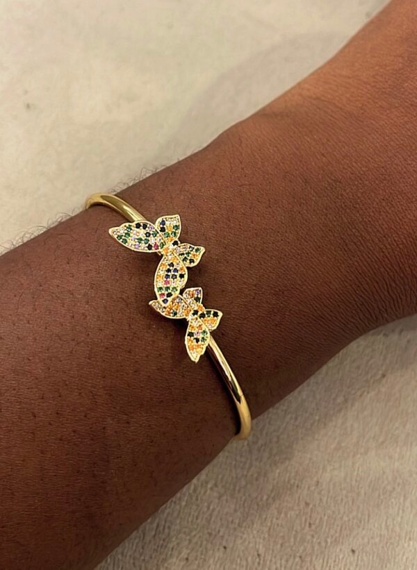 She bangle
